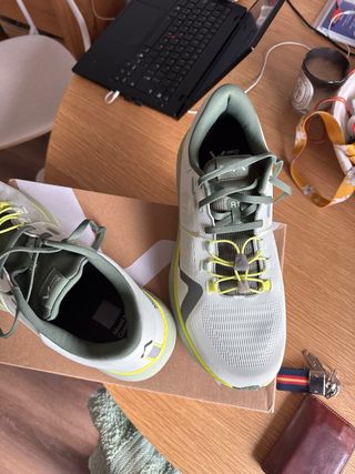 Zapatillas Correr Mount To Coast Verdes/Blancas