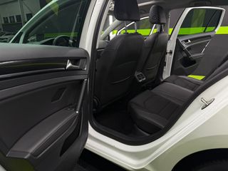 Volkswagen Golf VII 1.6 TDI SPORT