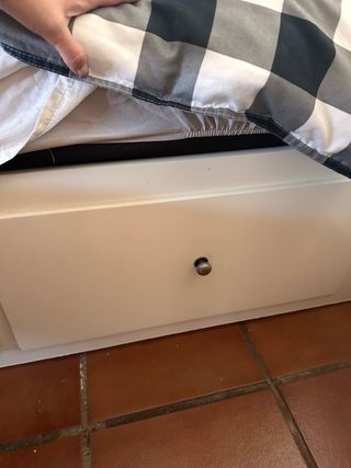 Diván Ikea con cajones