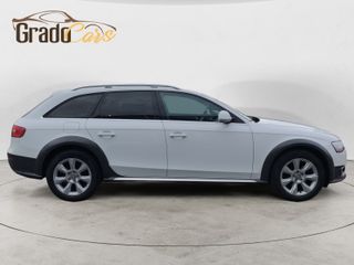 Audi A4 Allroad 2012