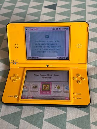 Consola Nintendo DS XL Amarilla