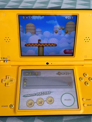 Consola Nintendo DS XL Amarilla