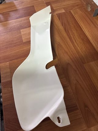 Tapa lateral Derbi FDS derecha