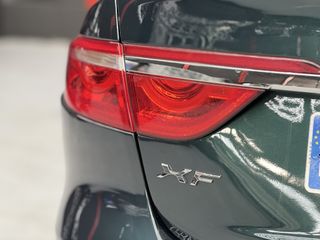 XF 3.0 V6 Diesel Luxury