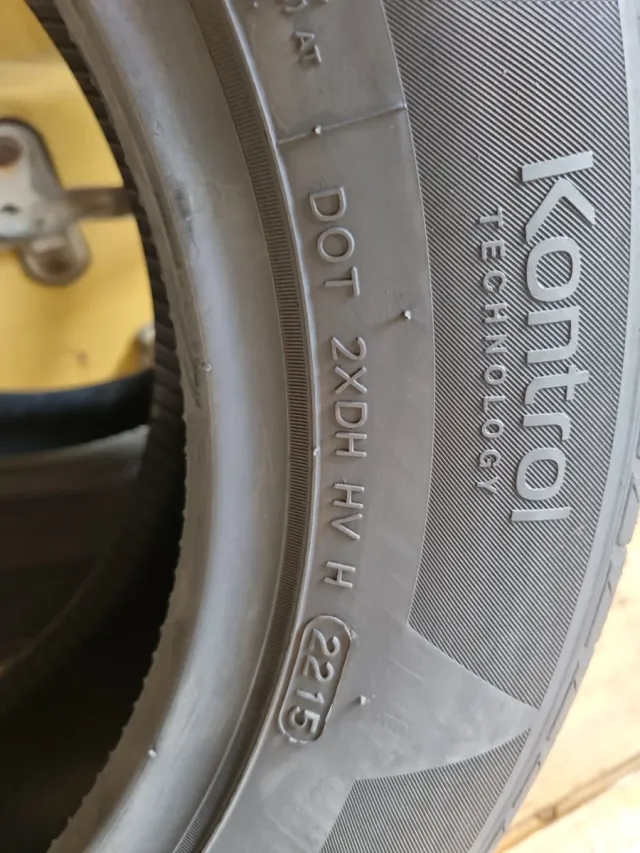 Vendo 2 Neumáticos en perfecto estado^