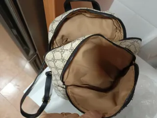 Mochila mujer beige y marrón