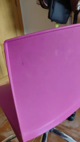 Silla de oficina rosa