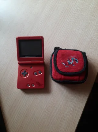 Nintendo Game Boy Advance SP Roja