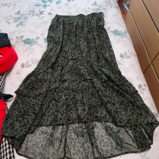 Falda asimétrica estampada