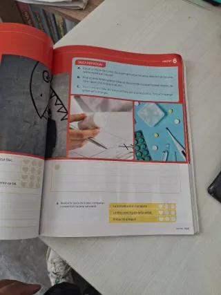 A punt 2. Curs de català. Llibre de l'alumne, 2