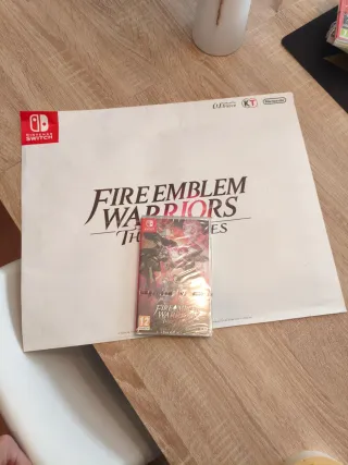 Fire Emblem Warriors: Three Houses Switch + POSTER
