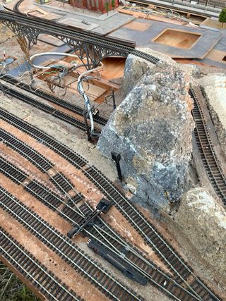 Maqueta ferroviaria artesanal 6m²