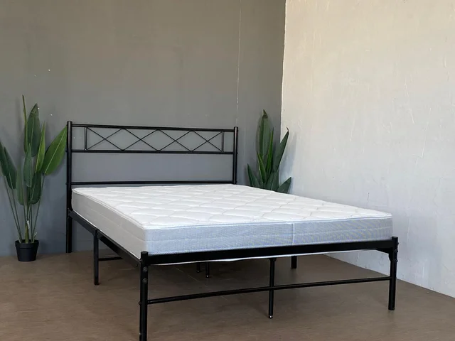 Nueva cama de metal negra OFERTA !