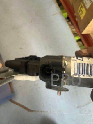 Elevalunas renault scenic izquierdo nuevo