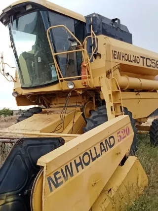 Cosechadora New Holland TC56 Manual
