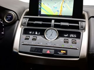 Lexus NX 2.5 300h Business Navigation 2WD