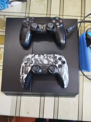 PS4 Fat Ultimate Player 1TB c/ Street Fighter V