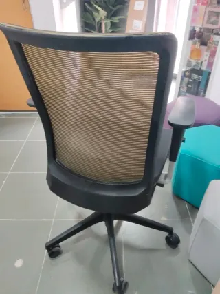 Silla de oficina ergonómica