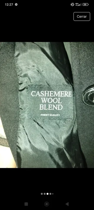 Abrigo de lana negro con cuello de pelo