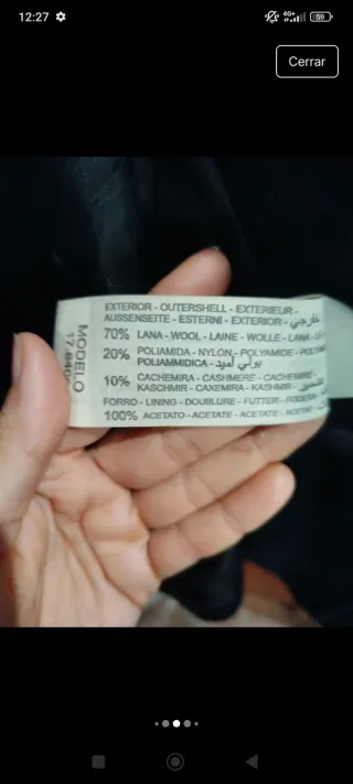 Abrigo de lana negro con cuello de pelo