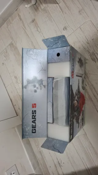 Xbox One X Edición Gears of War 5