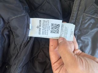 Chaqueta Stone Island Gris con Capucha