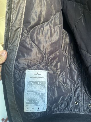 Chaqueta Stone Island Gris con Capucha