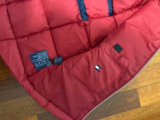 Chaleco plumífero Tommy Hilfiger rojo