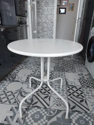 Mesa redonda Ikea blanca 70cm se envia por method