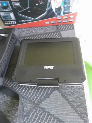 Reproductor DVD Portátil NPG PDT708IR