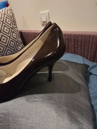 Zapatos charol marron ,talla 39.nuevos