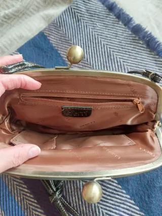 Bolso de fiesta beige. 26x15