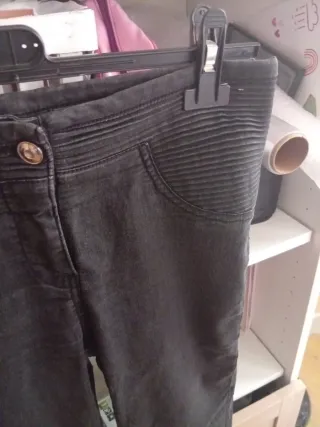 Pantalones Guess Marciano elásticos negros