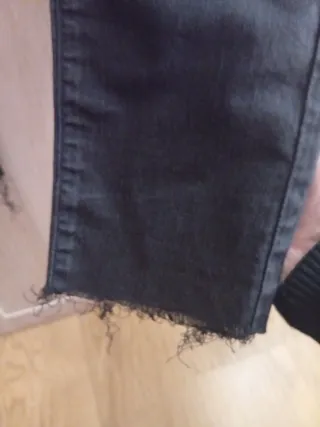 Pantalones Guess Marciano elásticos negros