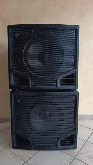 Altavoz Negro