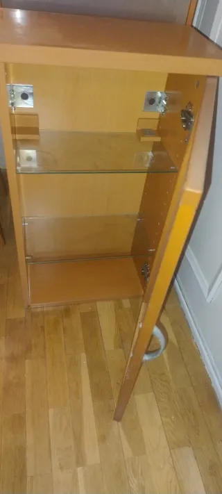 Mueble de baño madera y cristal