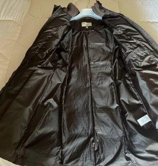 Abrigo plumífero marrón