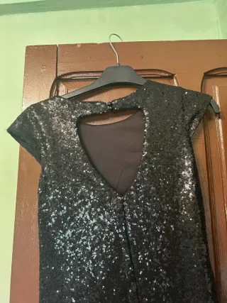 Vestido negro lentejuelas