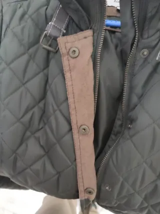 Chaqueta acolchada verde cacería.