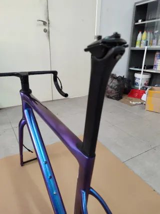 Cuadro carbono bicicleta carretera