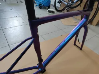 Cuadro carbono bicicleta carretera