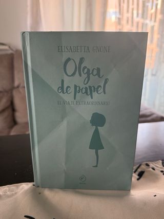 Libro Olga de papel