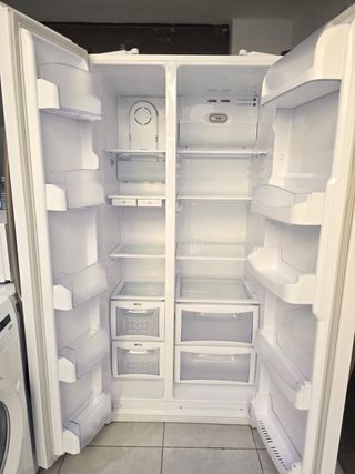 Nevera Americana Balay Blanca