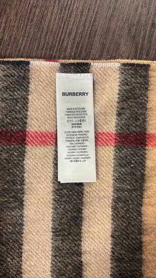 Bufanda Burberry Beige y Marrón