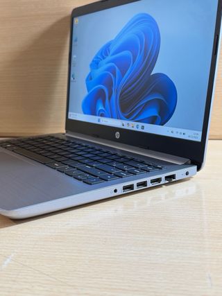 HP Laptop 14 Ryzen 5 / 8GB RAM / 256Gb
