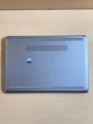HP Laptop 14 Ryzen 5 / 8GB RAM / 256Gb