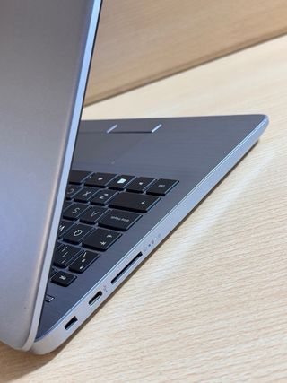 HP Laptop 14 Ryzen 5 / 8GB RAM / 256Gb