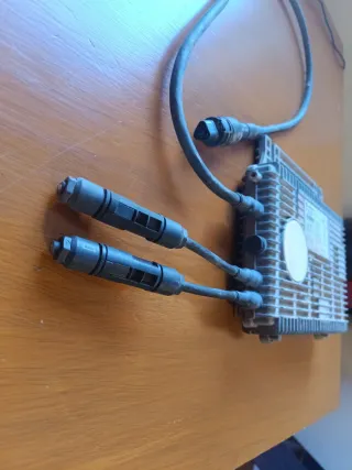 Microinversor Enecsys SMI-240-60