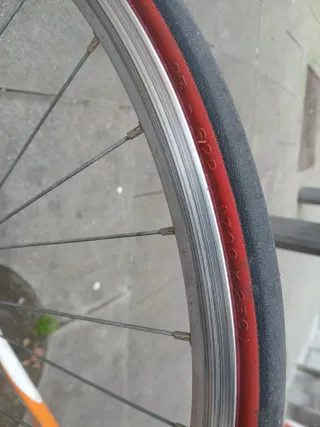 Bicicleta de carretera Zeus naranja