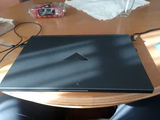 HP Victus r1000 Portátil Gaming